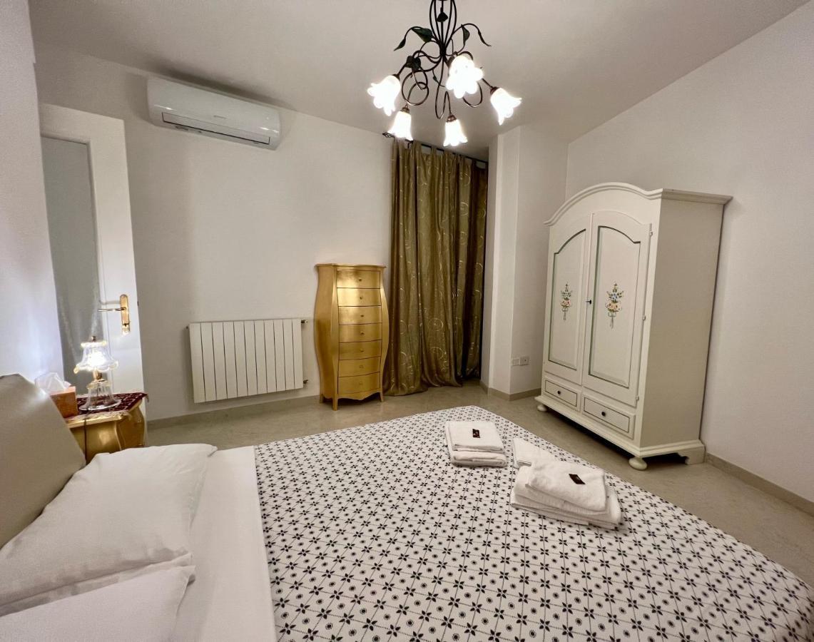 Appartamento Via Antica Padenghe sul Garda Dış mekan fotoğraf